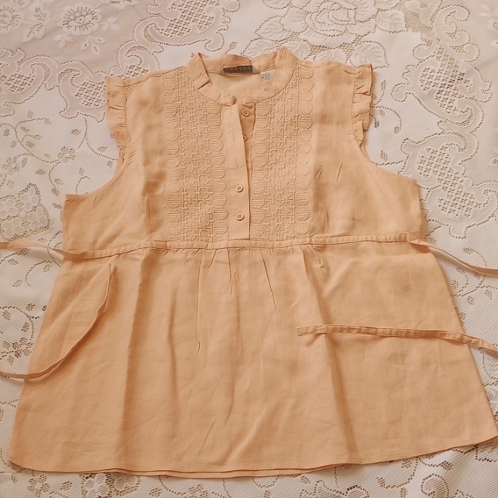 Tweeds Peach ruffled  Sleeveless Top with tie